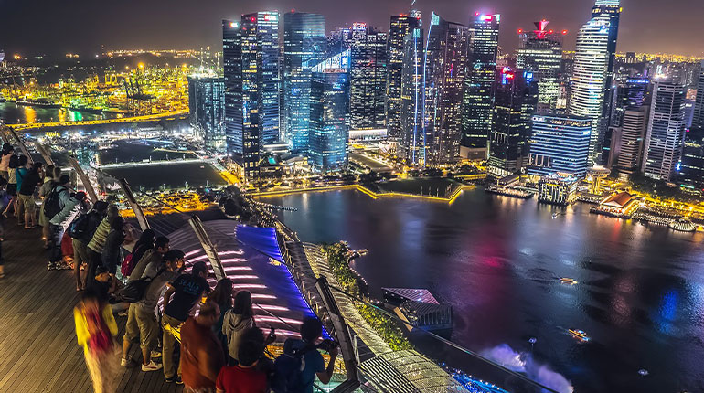 Dive into Singapore's Nightlife