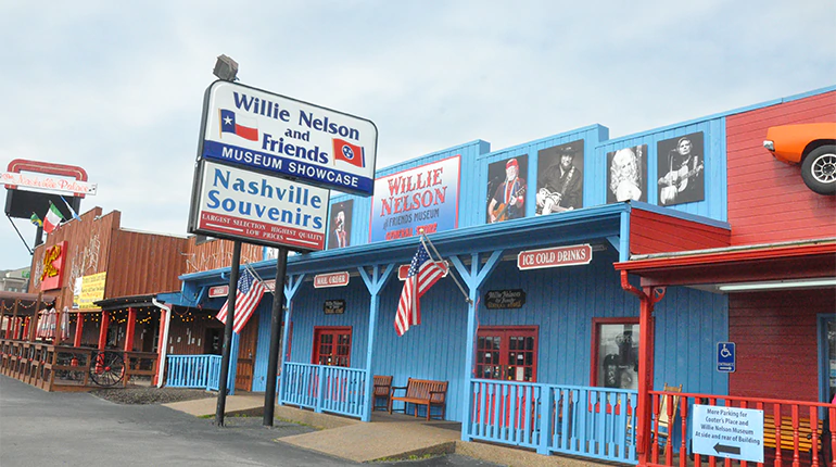 Willie Nelson and Friends Artistic Museum